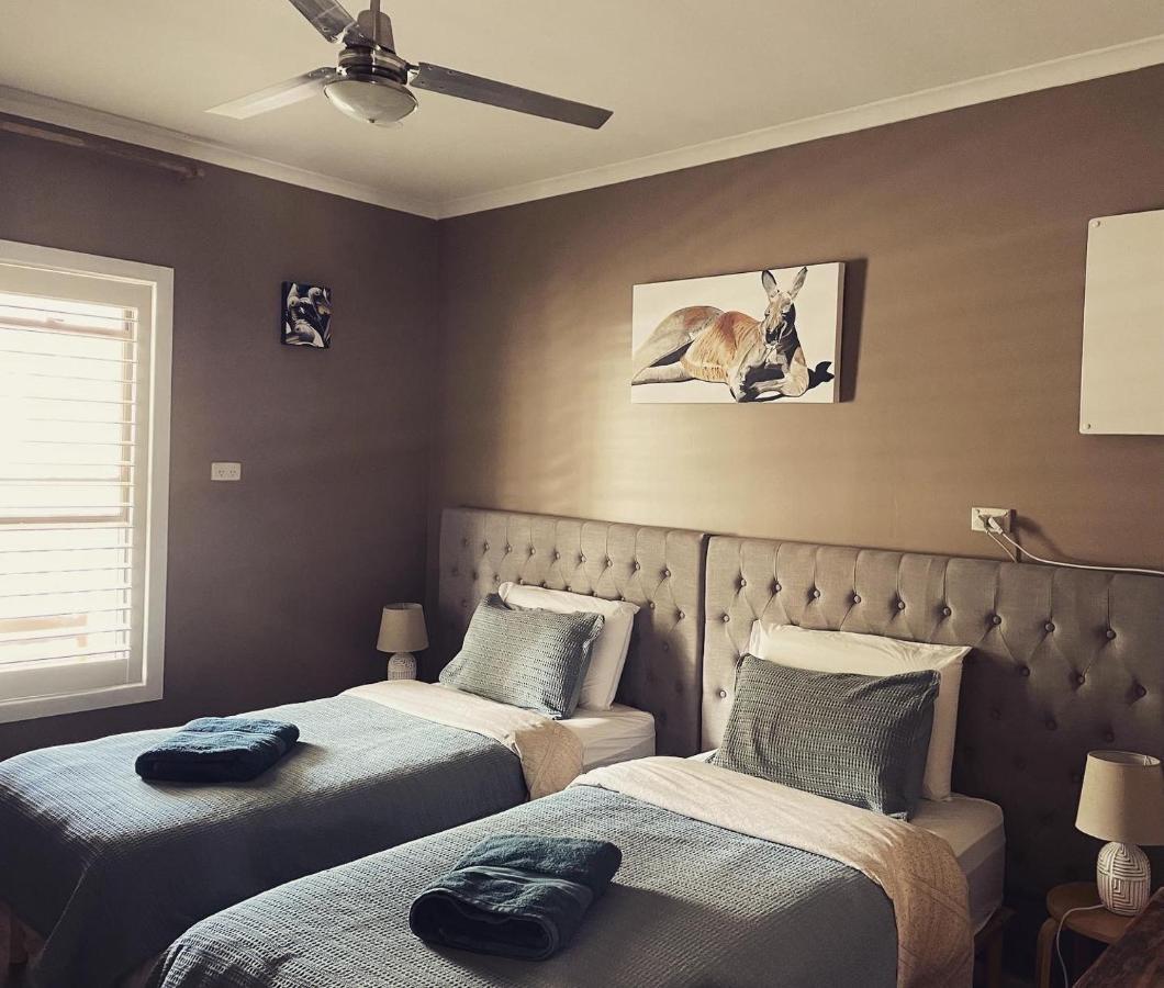 Ki Dragonfly Guesthouse คิงส์โคท ภายนอก รูปภาพ